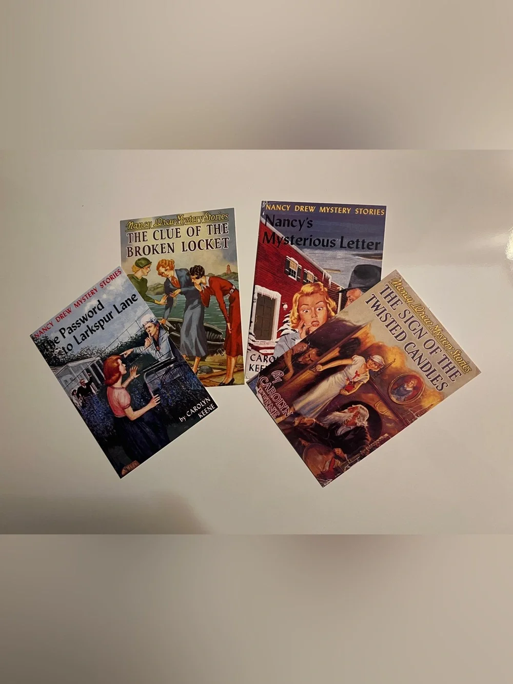 Chronicle Books sleuths nancy